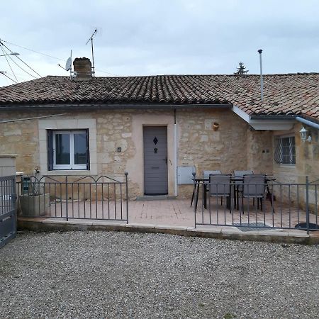Gite Les Deux Meules Sainte-Colombe  Exteriér fotografie