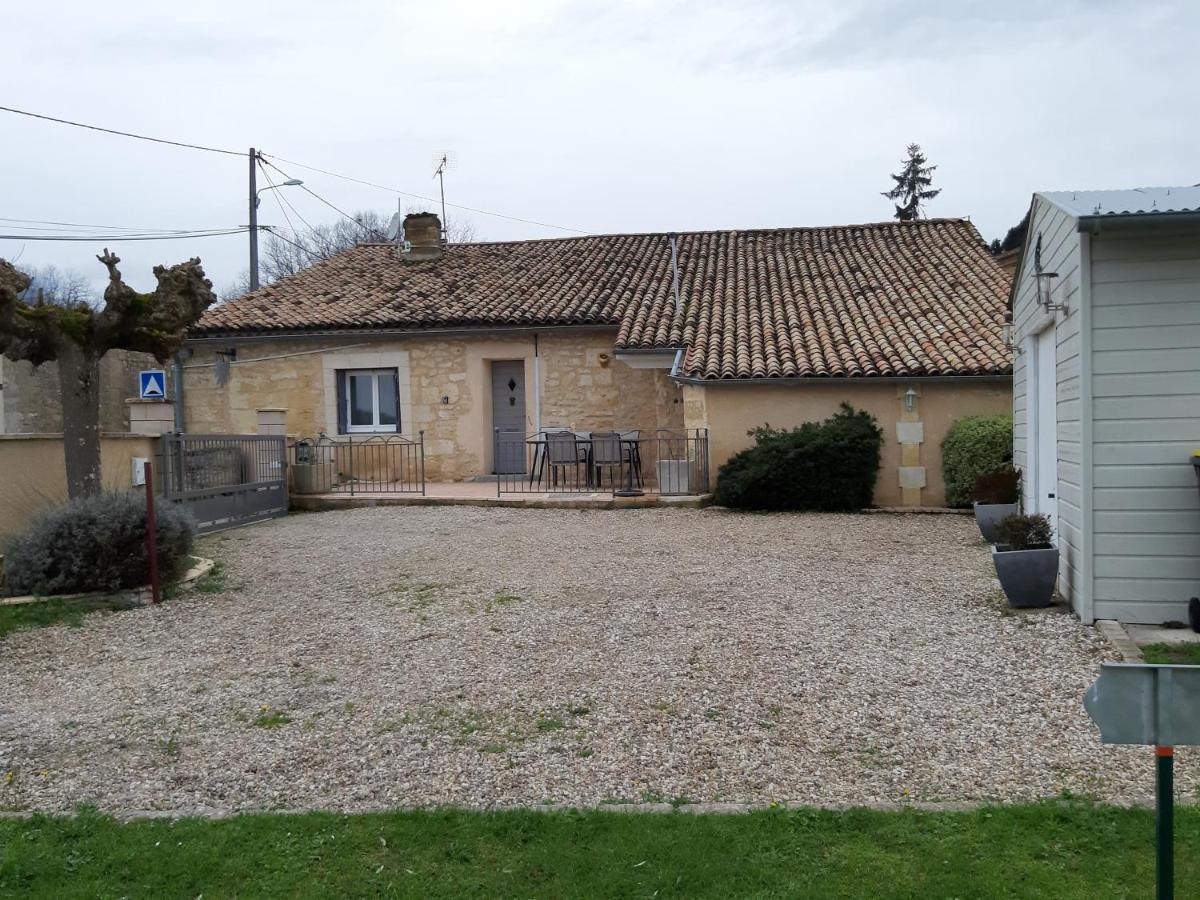 Gite Les Deux Meules Sainte-Colombe  Exteriér fotografie